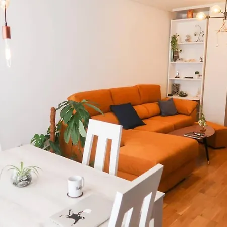 Housingleon- Casa Oliva Con Garaje Apartment *