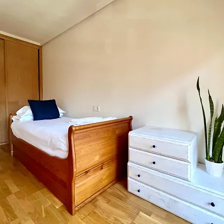 Housingleon- Casa Oliva Con Opcion A Garaje Apartment