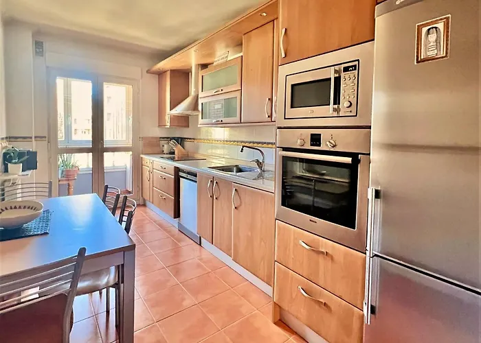 Housingleon- Casa Oliva Con Opcion A Garaje